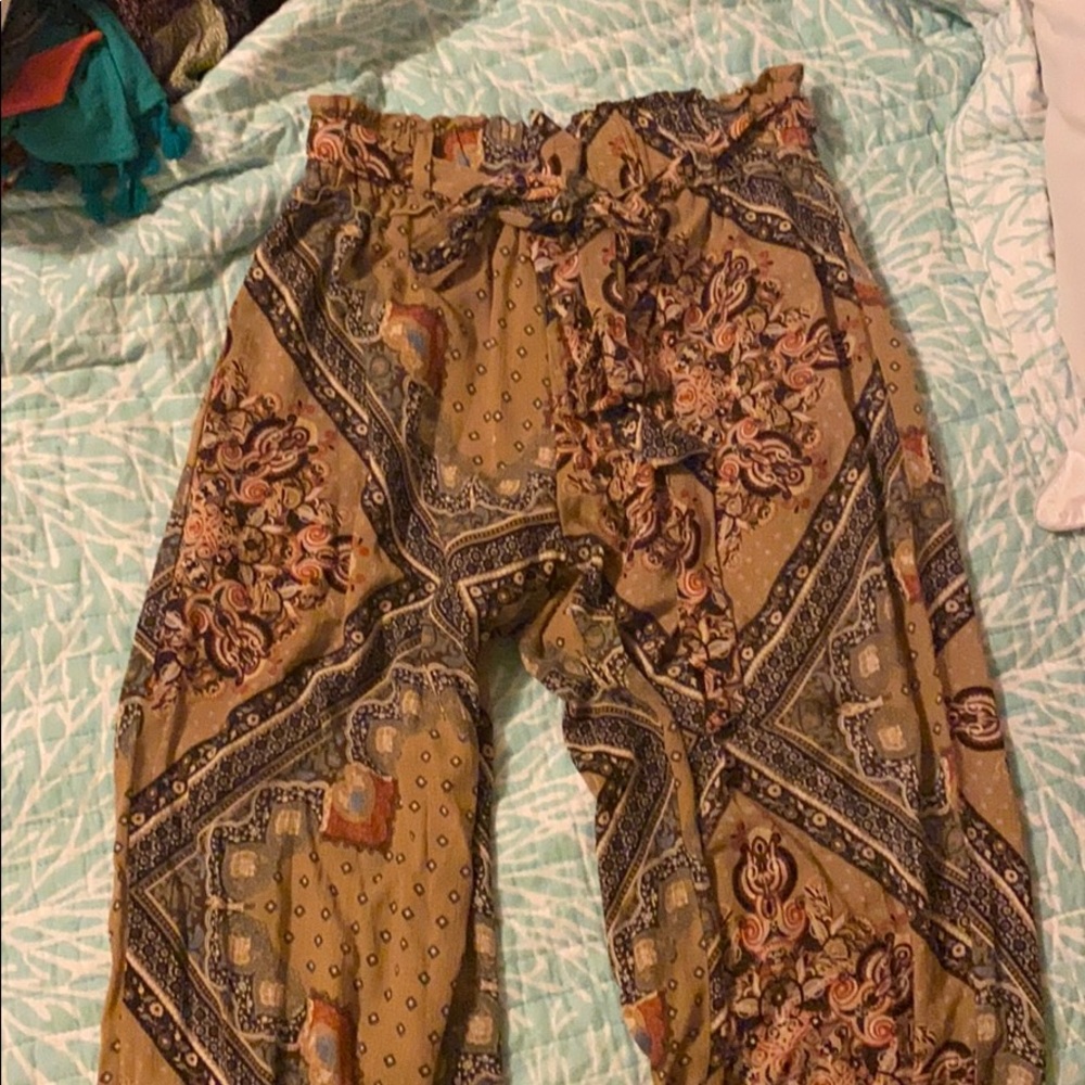 High waisted boho printed pants. Size L
